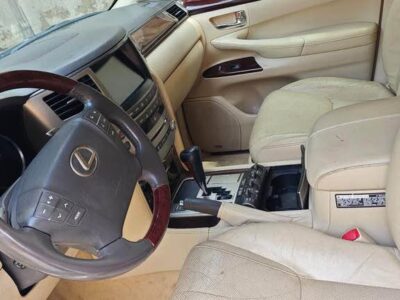 LEXUS LX 570 Gulf Specs